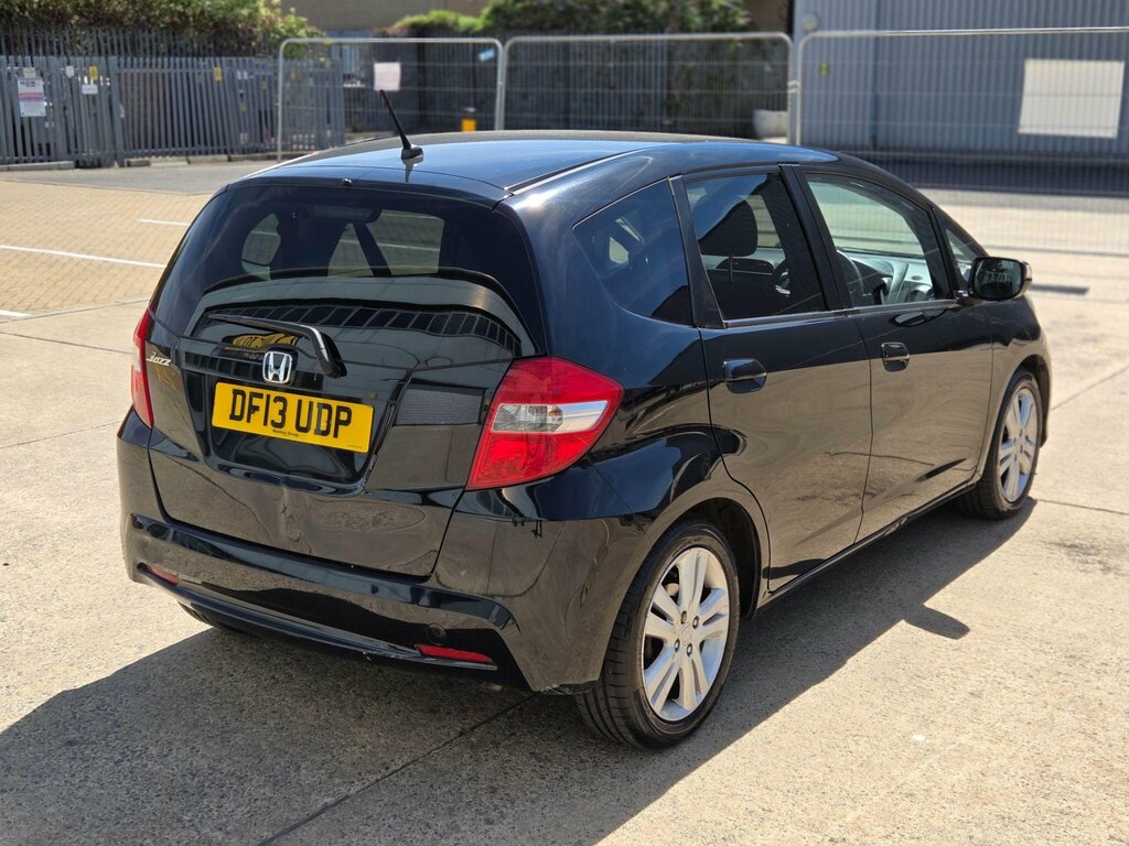 Honda Jazz 1.4 I-vtec Es Plus Cvt Euro 5 Black #3