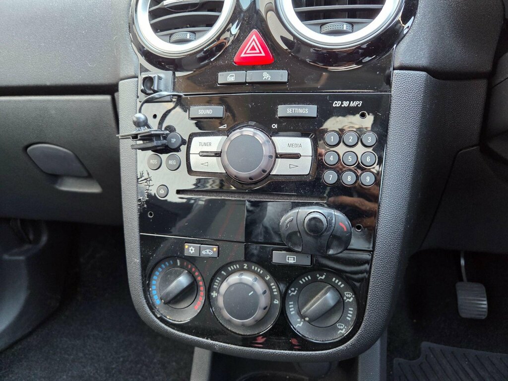 Vauxhall Corsa 1.4 Se Silver April 2024 Mot Cruise Heated Silver #35