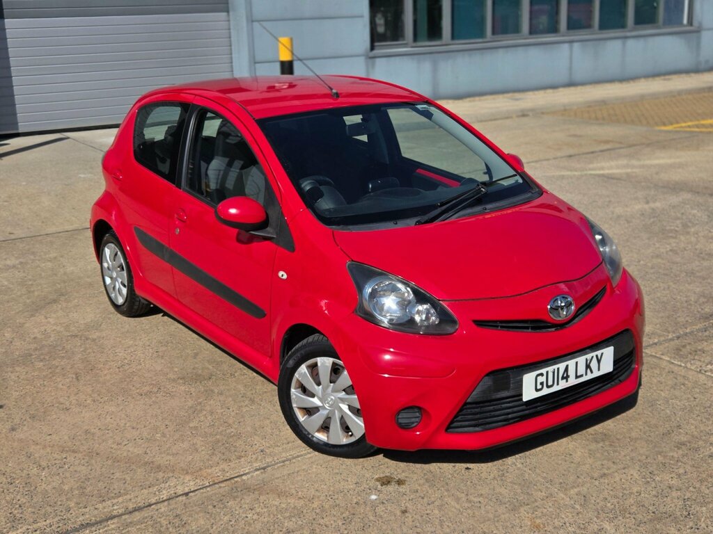 Toyota Aygo 1.0 Vvt-i X-play 69 Bhp White #7