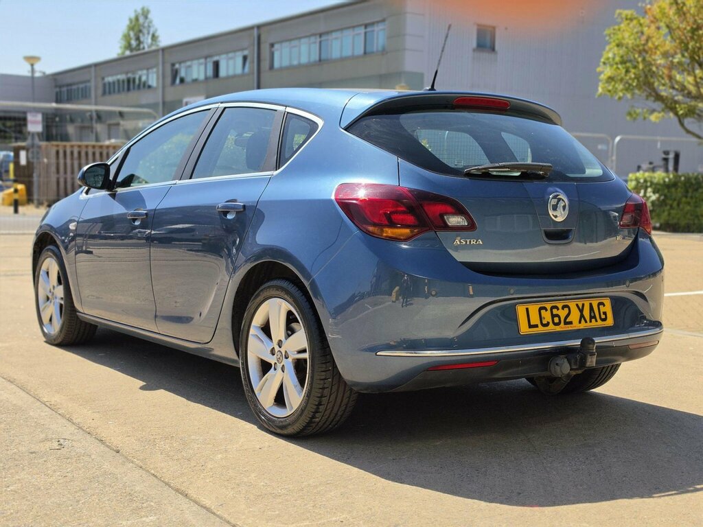 Vauxhall Astra 1.7 Cdti Ecoflex Es Sports Tourer Euro 5 Ss White #16