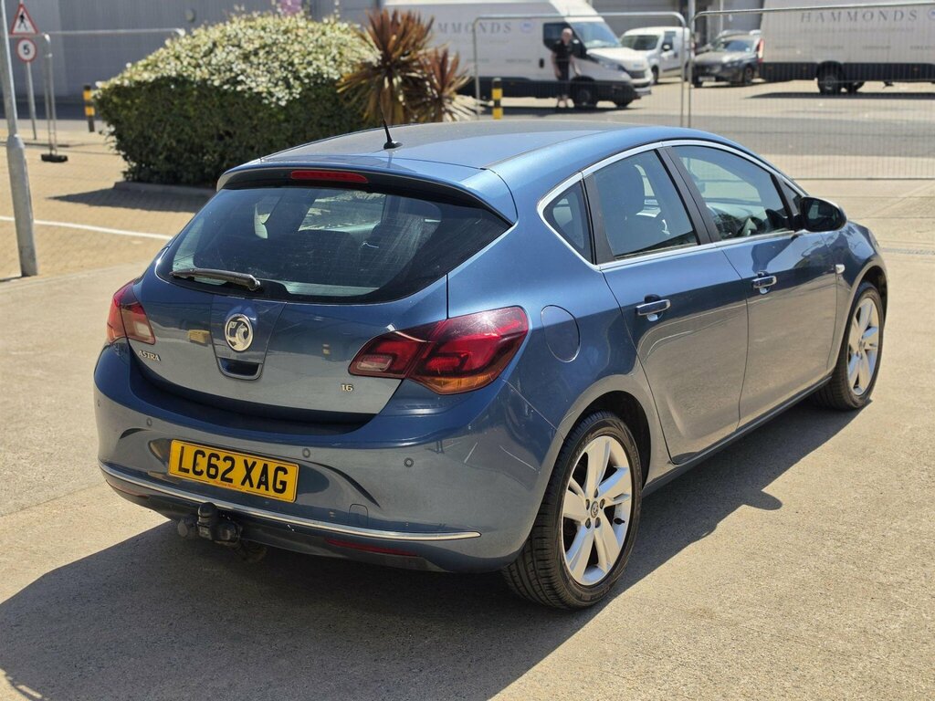 Vauxhall Astra 1.7 Cdti Ecoflex Es Sports Tourer Euro 5 Ss White #13