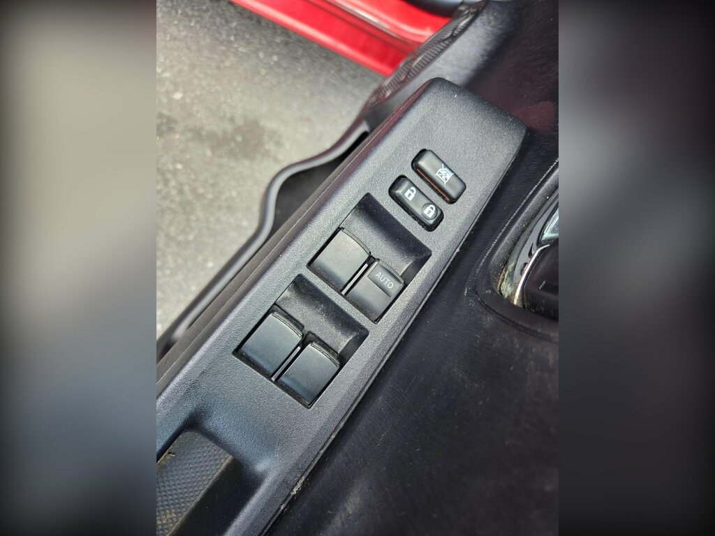 Toyota Yaris 1.33 Dual Vvt-i Sr Euro 5 Red #27