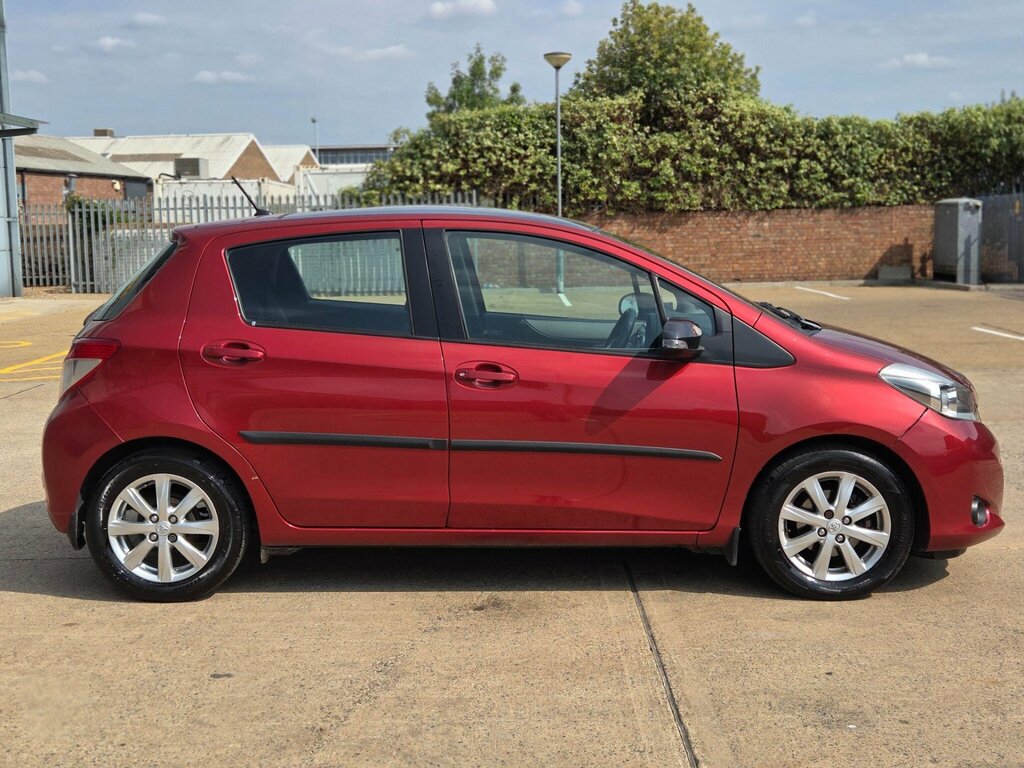 Toyota Yaris 1.33 Dual Vvt-i Sr Euro 5 Red #11