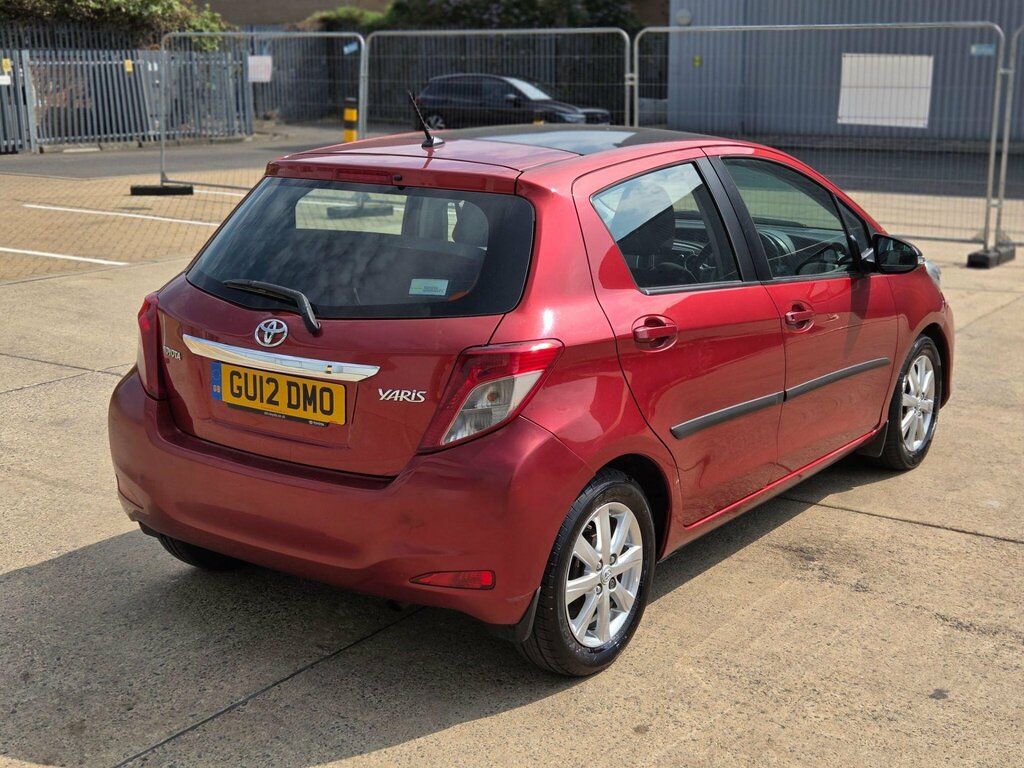 Toyota Yaris 1.33 Dual Vvt-i Sr Euro 5 Red #12