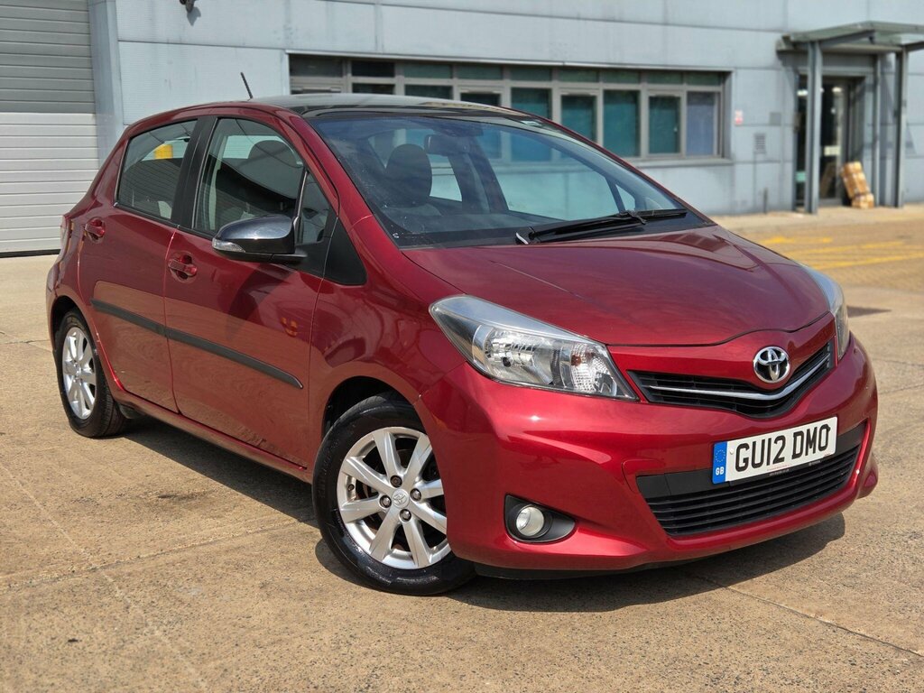 Toyota Yaris 1.33 Dual Vvt-i T Spirit Multidrive S Euro 5 Red