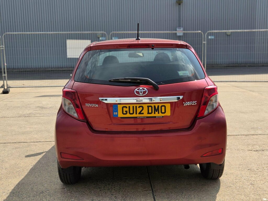 Toyota Yaris 1.33 Dual Vvt-i Sr Euro 5 Red #13
