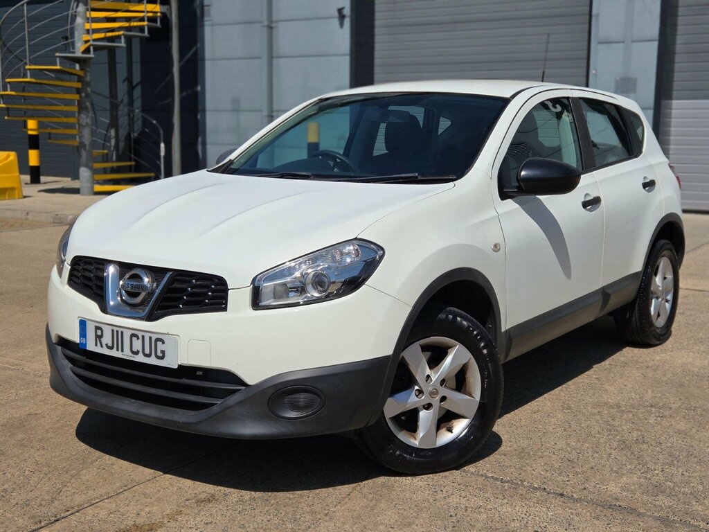 Nissan Qashqai 1.6 Visia 2Wd Euro 5 Ss White #2