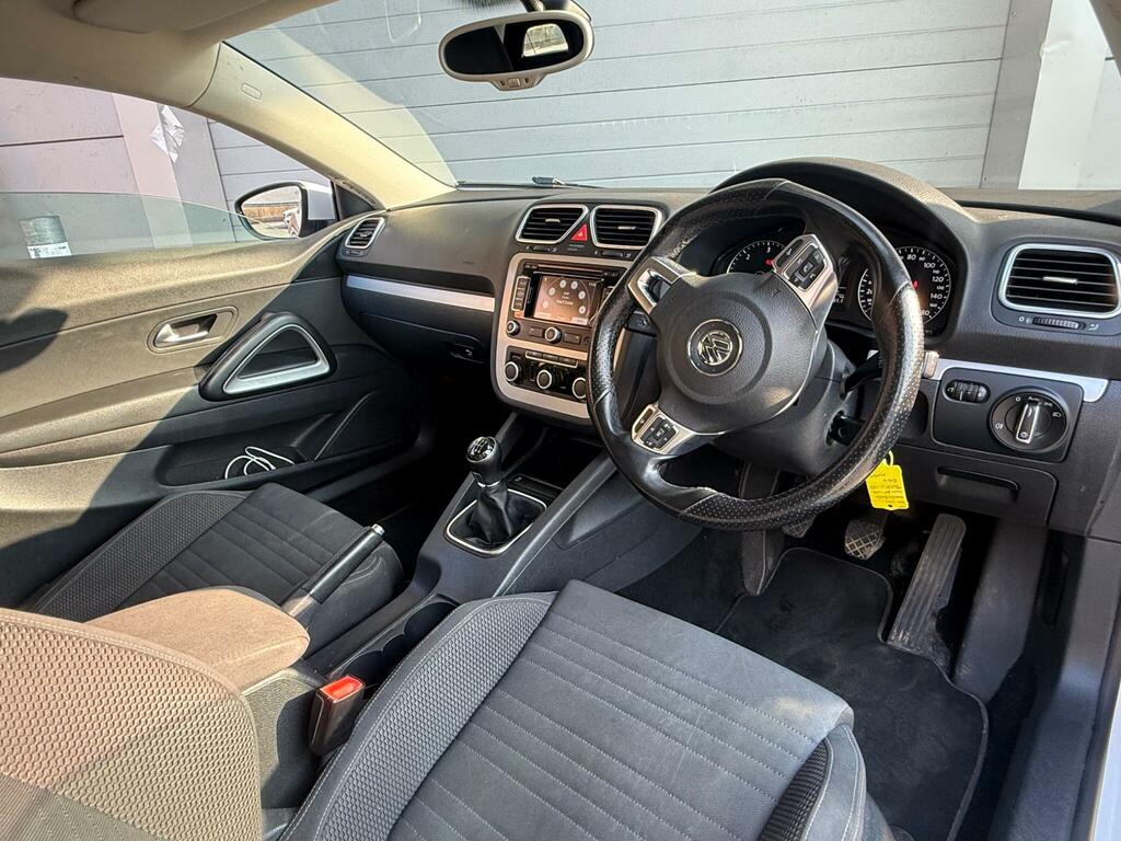 Volkswagen Scirocco 2.0 R Line Tdi Dsg 175 Bhp - Free Delivery Red #9