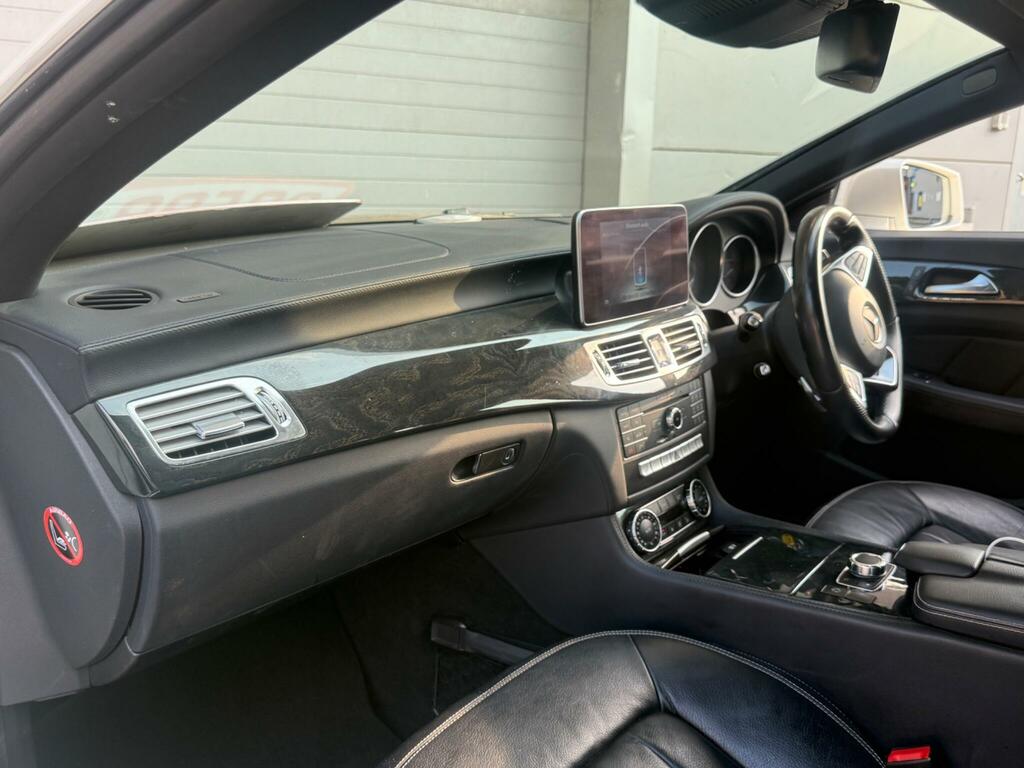 Mercedes-Benz CLS D Amg Line Blue #16