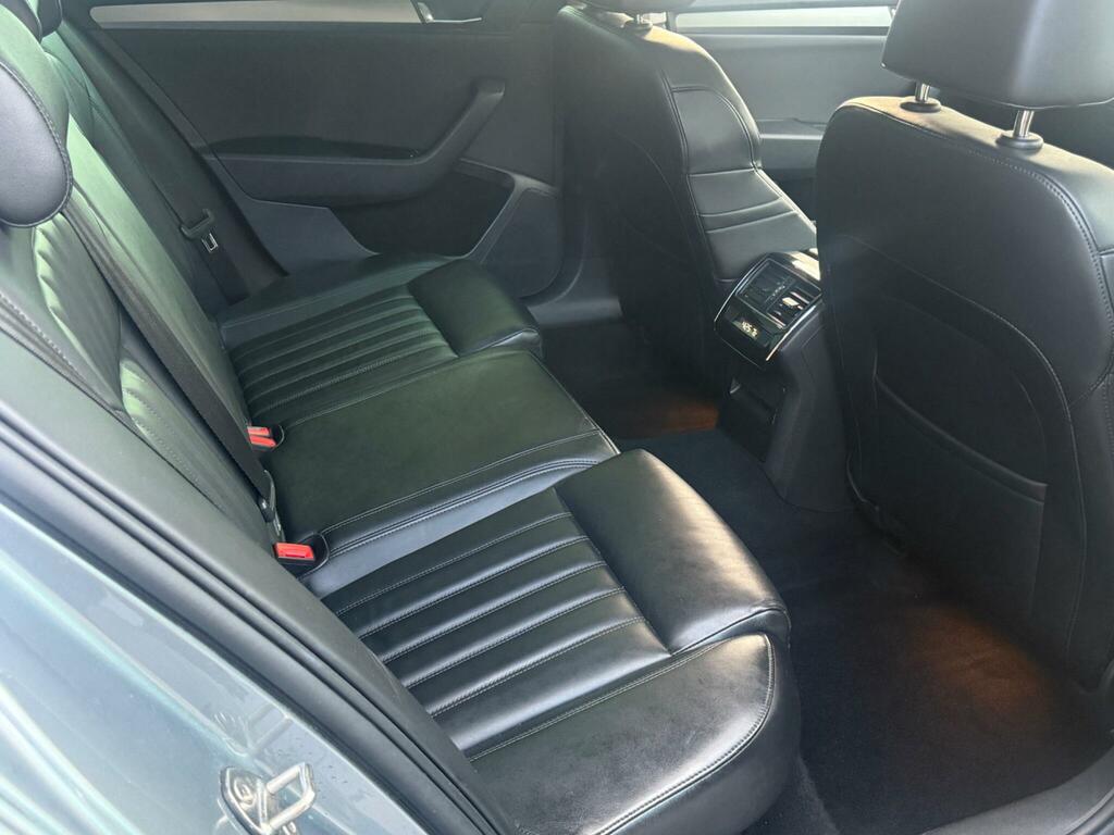 Skoda Superb 2.0 Tdi Cr 190 Se L Executive 4X4 Dsg Grey #29