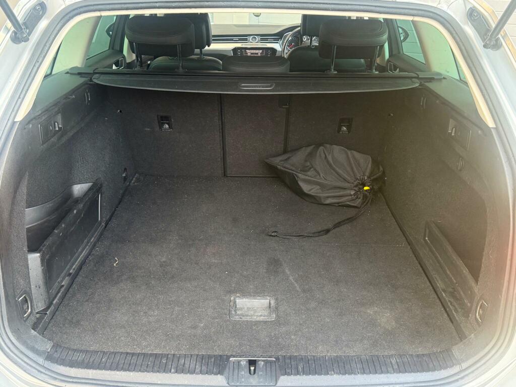 Volkswagen Passat 2.0 Tdi Se Business Silver #23