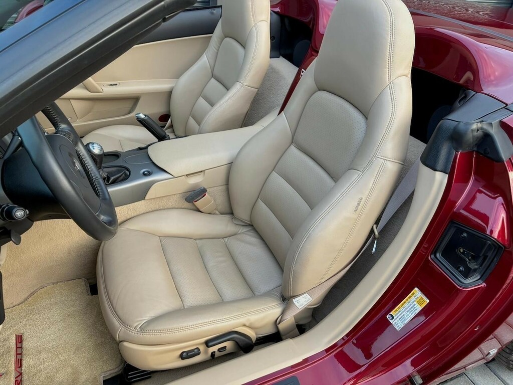 Chevrolet Corvette Convertible Red #4