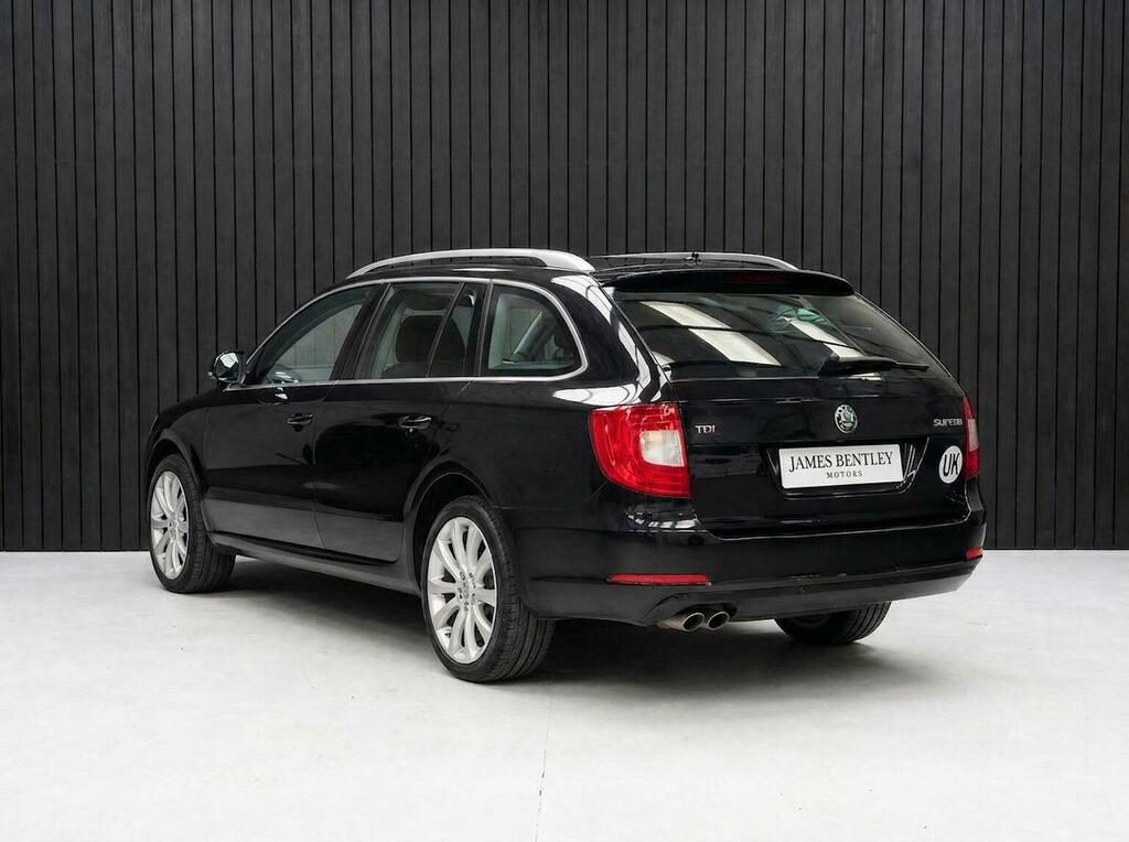 Skoda Superb 2.0 Tdi Se Plus Dsg Euro 5 Black #4