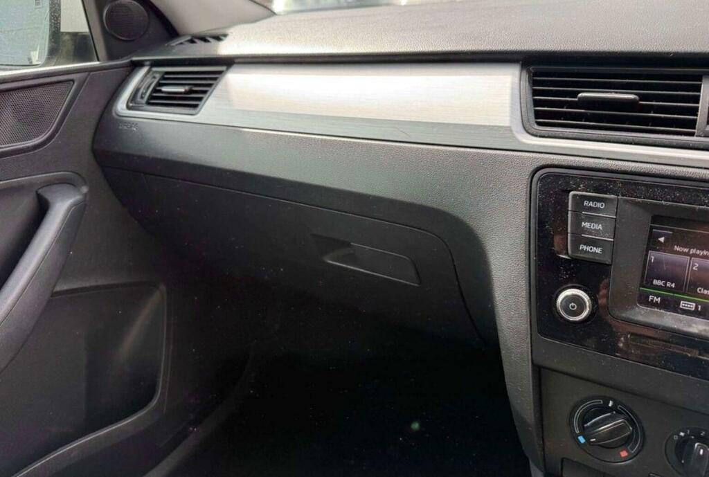 Skoda Rapid Skoda Rapid Se Sport 1.0 Tsi 110 Ps 6G Man Silver #25