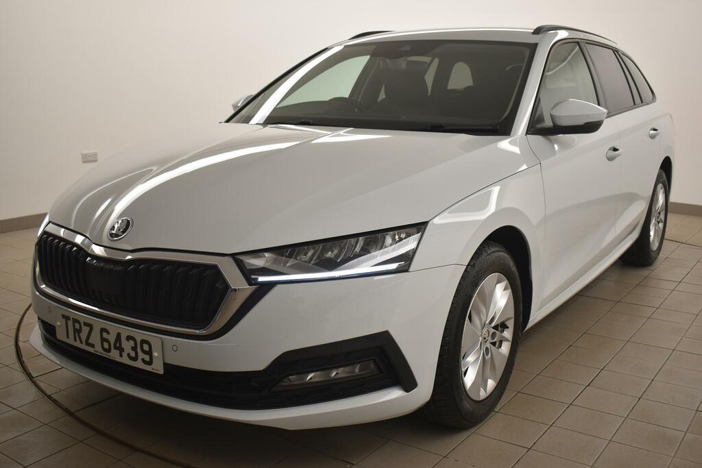 Skoda Octavia 1.0 Tsi Se Technology White #4