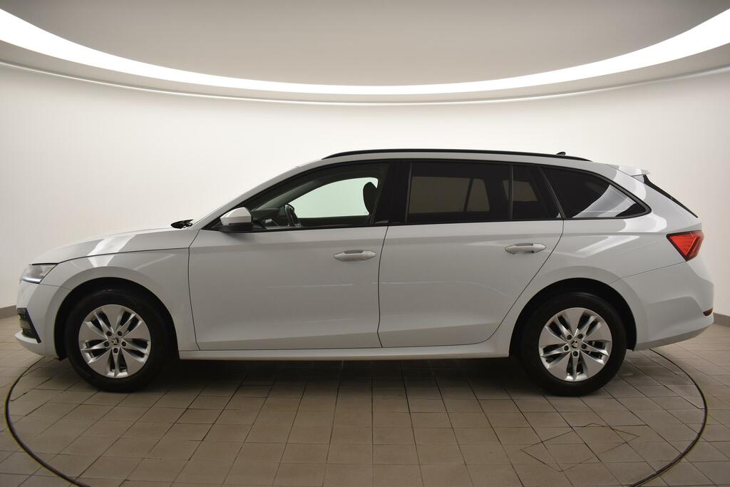 Skoda Octavia 1.0 Tsi Se Technology White #6