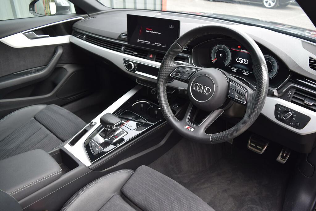 Audi A4 35 Tdi S Line S Tronic LL73CWE Grey #3