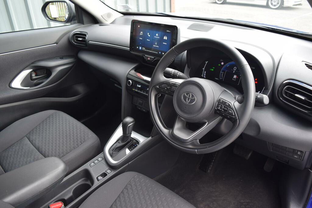 Toyota Yaris Cross 1.5 Hybrid Icon Cvt AVI7862 Blue #3