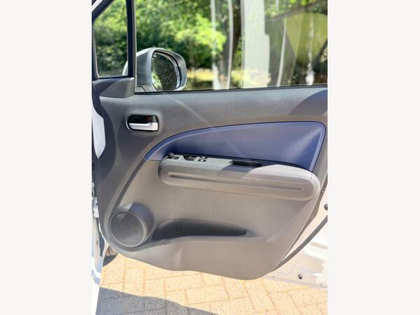 Vauxhall Agila 1.0 Club 65 Bhp Silver #14