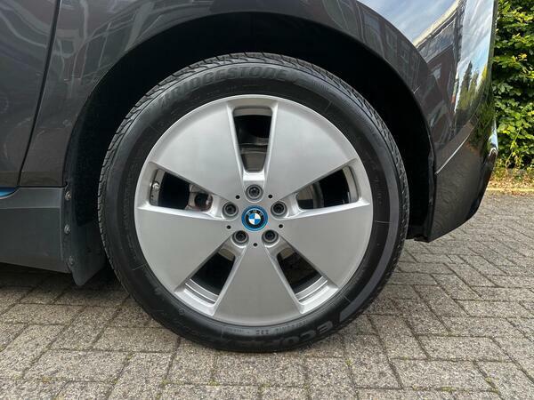BMW i3 2015 Hatchback Plug-in Hybrid Euro White #28