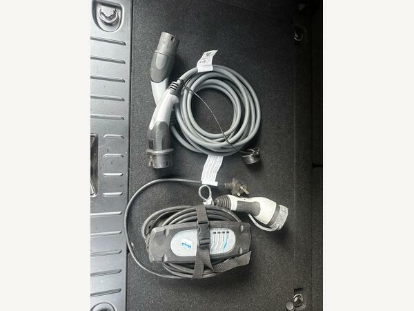 BMW i3 2015 Hatchback Plug-in Hybrid Euro White #25