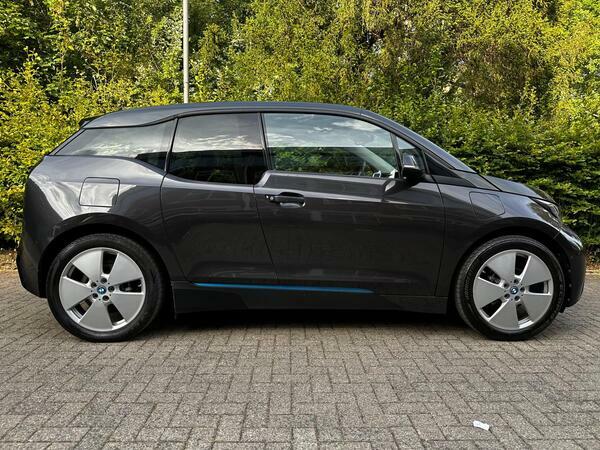 BMW i3 2015 Hatchback Plug-in Hybrid Euro White #9