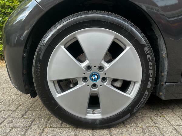 BMW i3 2015 Hatchback Plug-in Hybrid Euro White #29