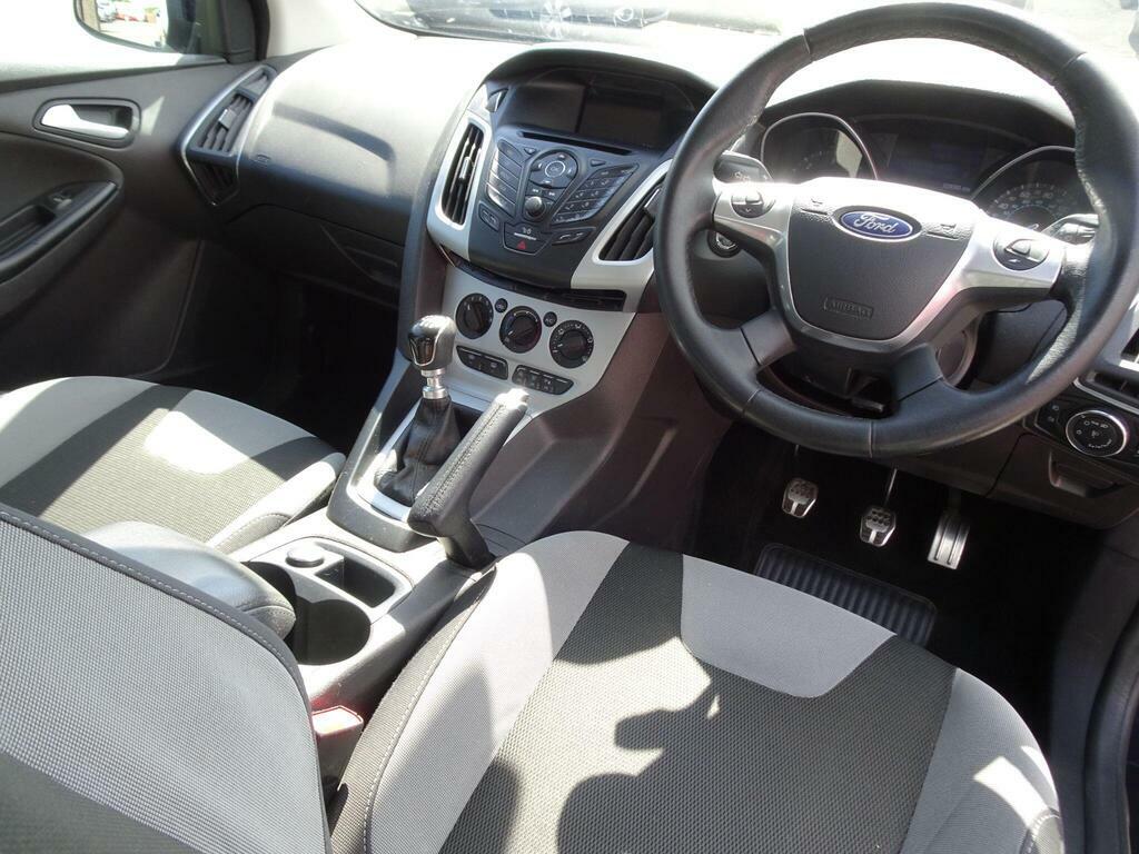 Ford Focus 1.6T Ecoboost Titanium X Euro 5 Ss Silver #9