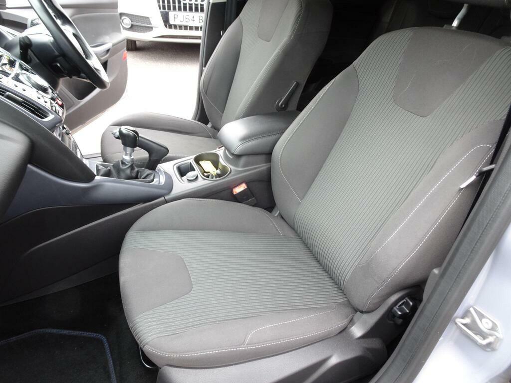 Ford Focus 1.6 Tdci 115 Zetec 17Alloys Inc, Full-service  #20