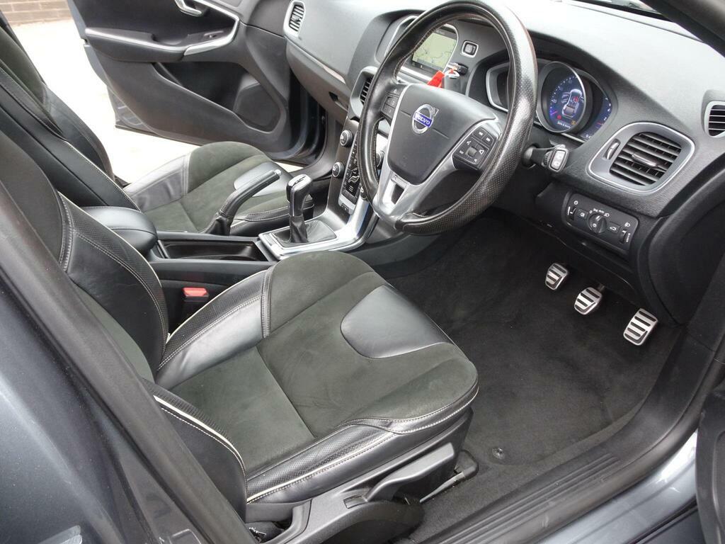 Volvo V40 2.0 T2 R-design Nav Euro 6 S S Grey #3