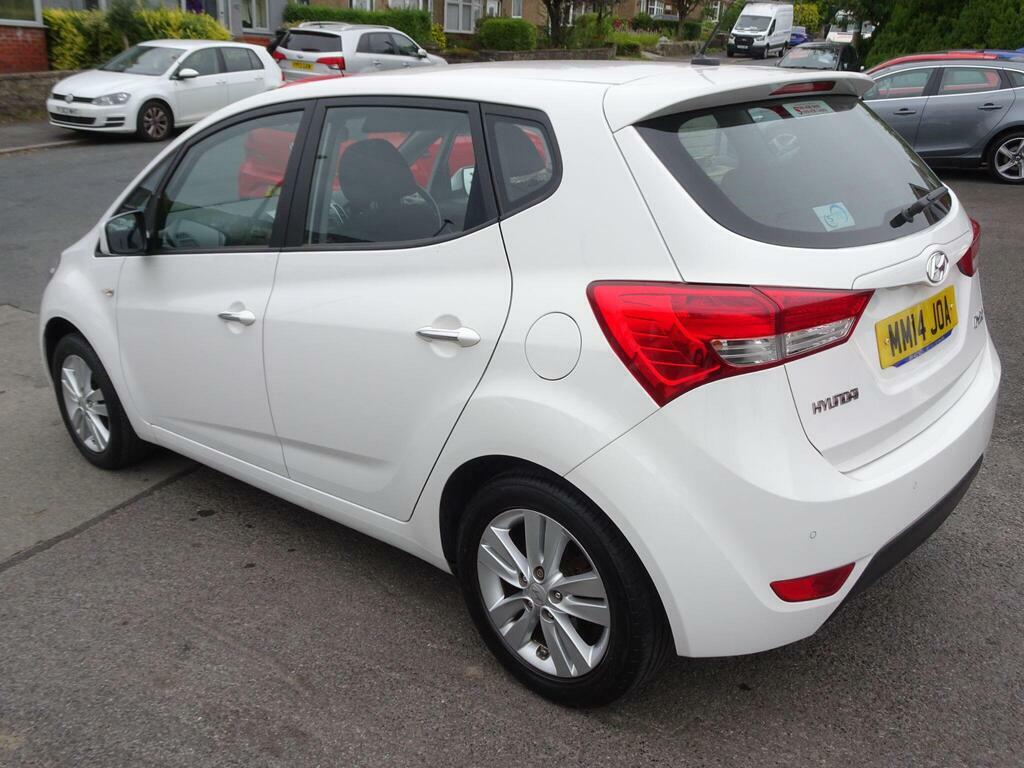 Hyundai Ix20 1.4 Active Euro 5 White #6