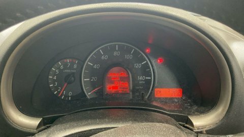 Nissan Micra Micra Visia Red #12