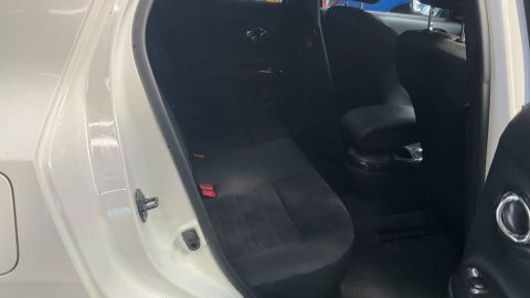 Nissan Juke 1.2L N-connecta Dig-t 115 Bhp White #13