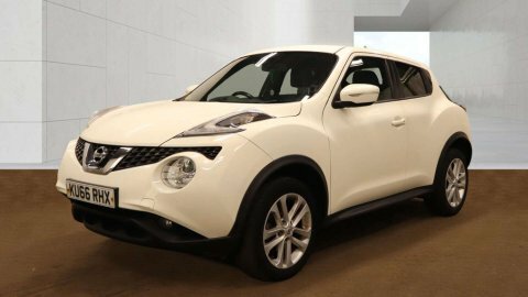 Nissan Juke 1.2L N-connecta Dig-t 115 Bhp White #3