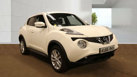 Nissan Juke 1.2L N-connecta Dig-t 115 Bhp White #1
