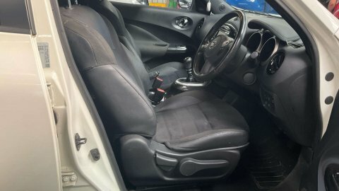Nissan Juke 1.2L N-connecta Dig-t 115 Bhp White #10