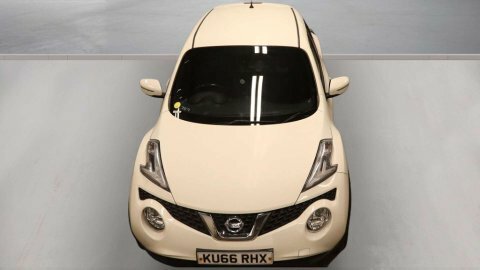 Nissan Juke 1.2L N-connecta Dig-t 115 Bhp White #2