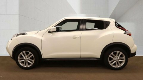 Nissan Juke 1.2L N-connecta Dig-t 115 Bhp White #6