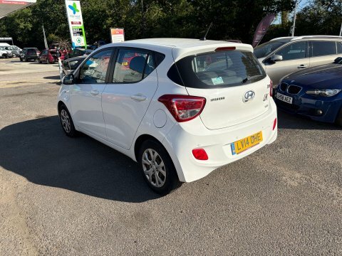 Hyundai I10 1.2 Se Hatchback White #5
