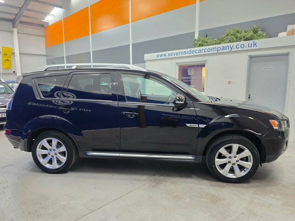 Mitsubishi Outlander 2.2L Juro Black #2