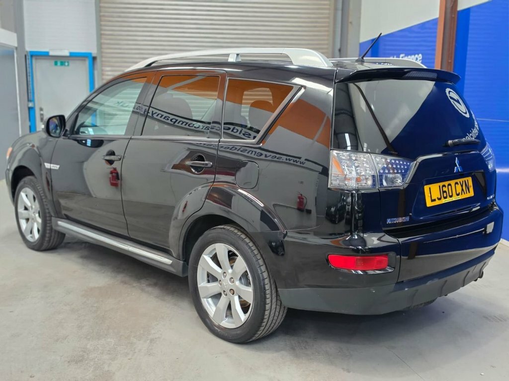 Mitsubishi Outlander 2.2L Juro Black #5