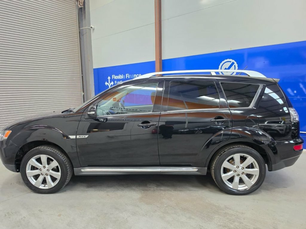 Mitsubishi Outlander 2.2L Juro Black #6