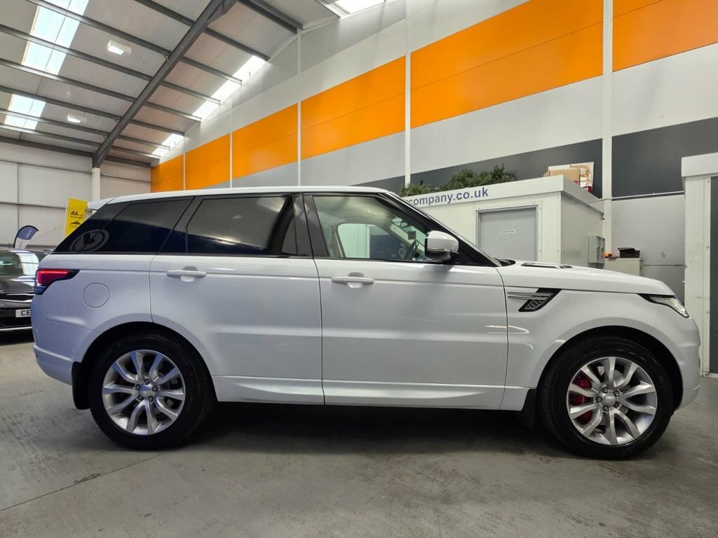 Land Rover Range Rover Sport 3L Hse UHZ8889 White #2