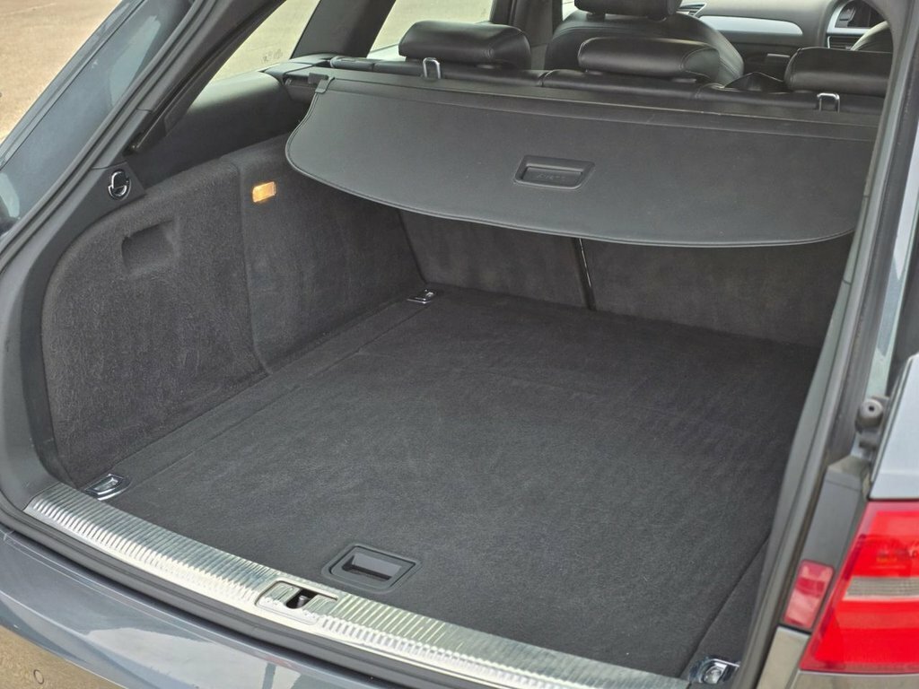Audi A4 Avant 2L S Line Grey #5