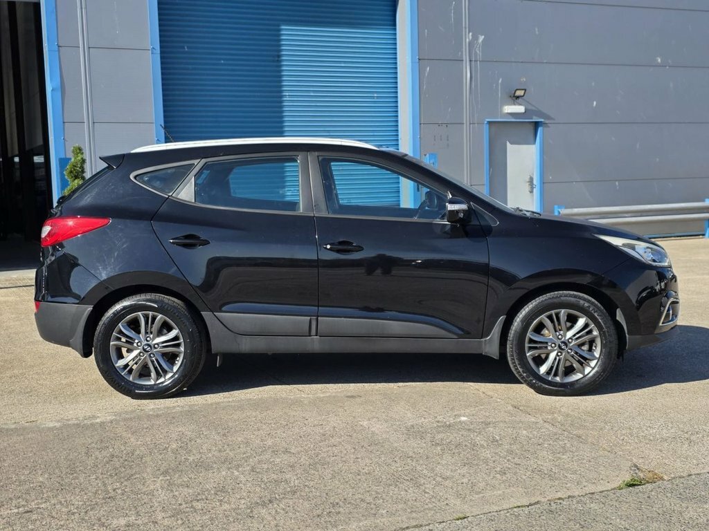 Hyundai Ix35 2L Se Black #2