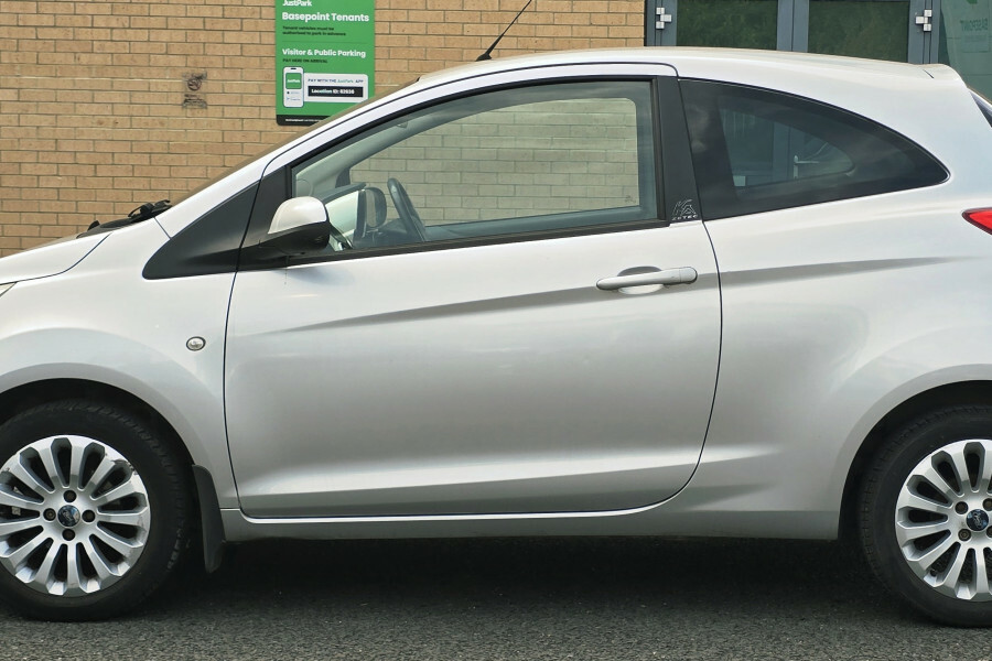 Ford KA Hatchback Silver #6