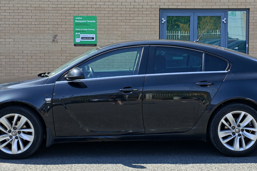 Vauxhall Insignia Saloon Black #6