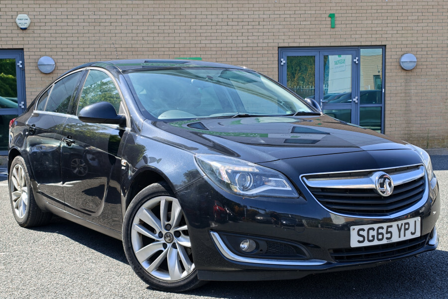 Vauxhall Insignia Saloon Black