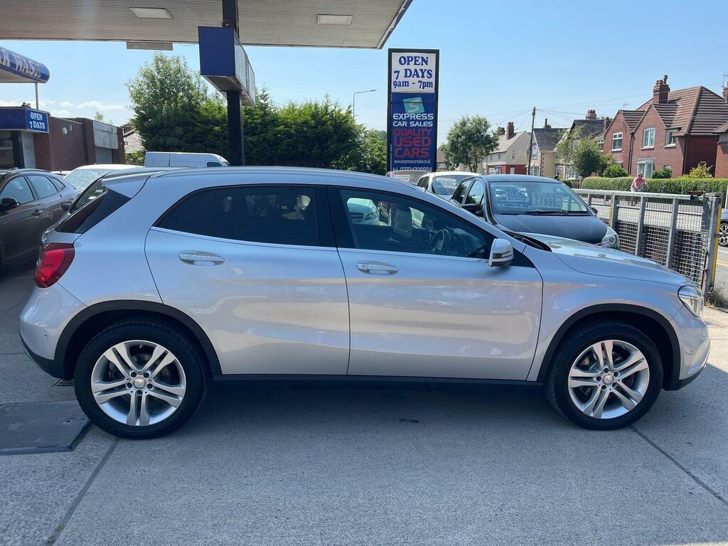 Mercedes-Benz GLA Class 2.0 Gla250 Sport Premium Plus 7G-dct 4Matic Euro Silver #3