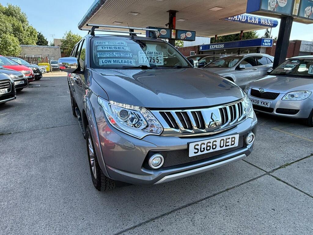 Mitsubishi L200 2.4 Di-d Dc Barbarian 4Wd Euro 5 Grey